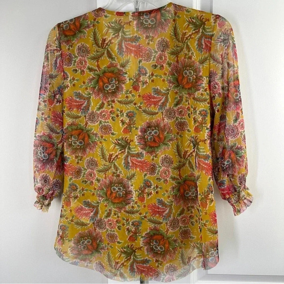 By Anthropologie Gretchen Floral Gold Mesh V-Neck Smocked Blouse Size Small - Picture 3 of 14